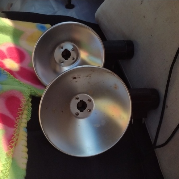 ARGUS Camera Flashes(2) - Picture 1 of 3